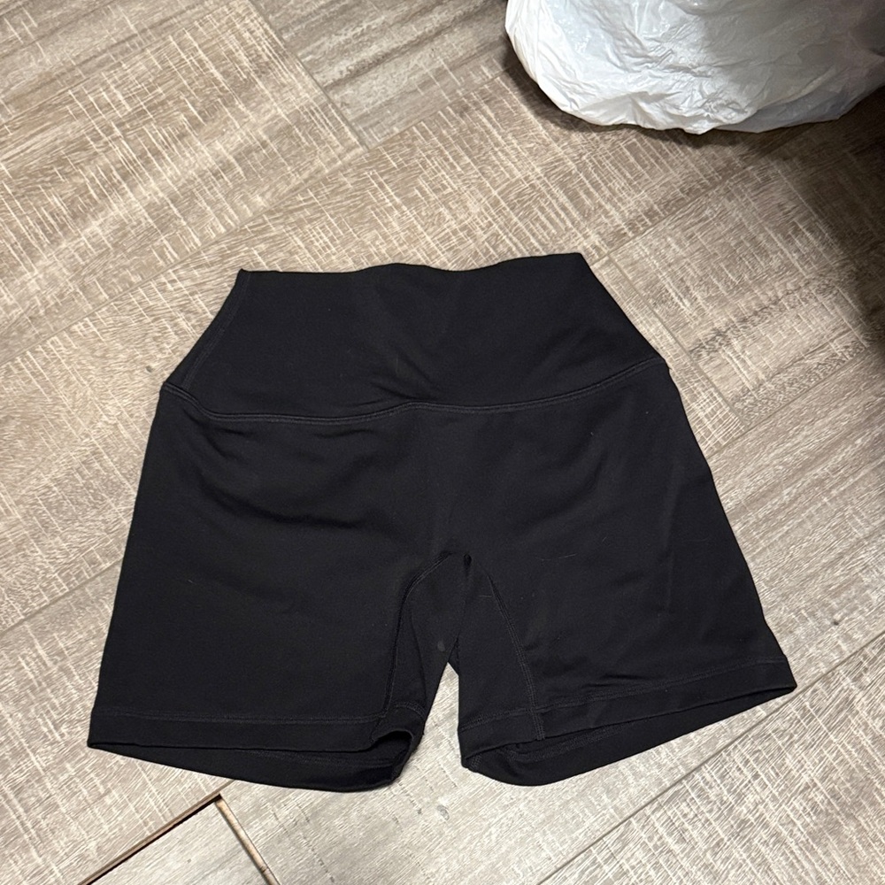SET Active bike shorts